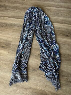 Vera Bradley Purple and Blue Patterned Scarf